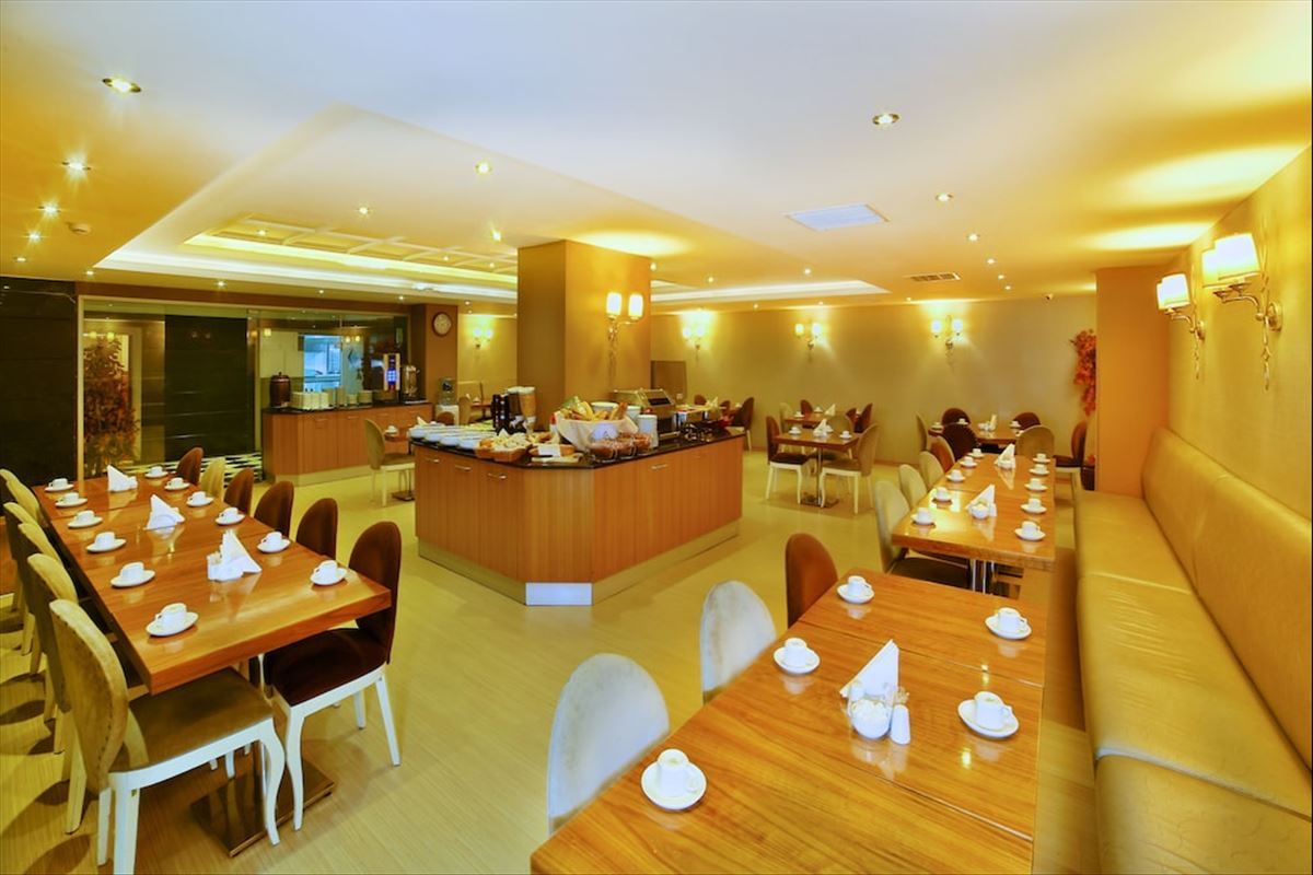 Hotel Grand Emin